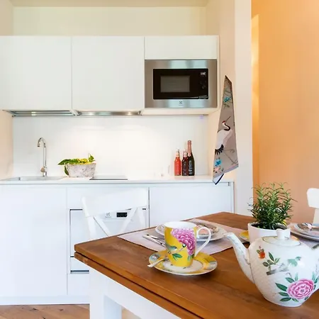 Isola Bella Via Vittorio Emanuele * Stresa